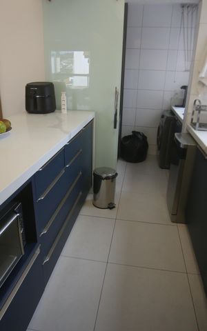 Apartamento à venda com 81m², 3 quartos e 2 vagasCozinha
