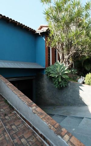 Casa à venda com 240m², 4 quartos e 4 vagasQuintal