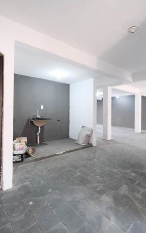 Casa à venda com 240m², 4 quartos e 4 vagasGaragem