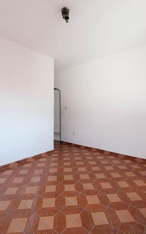 Casa à venda com 240m², 4 quartos e 4 vagasSuíte