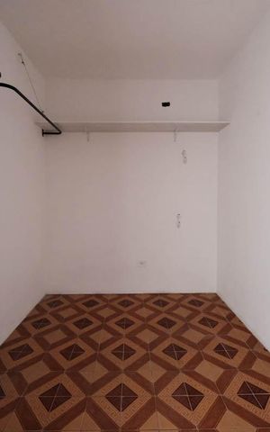 Casa à venda com 240m², 4 quartos e 4 vagasSuíte