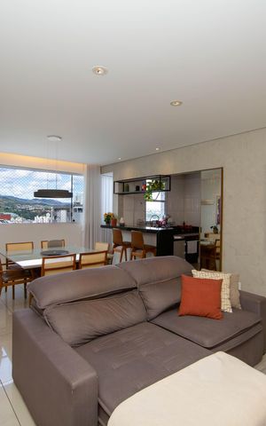 Apartamento à venda com 140m², 3 quartos e 2 vagas Apartamento à venda com 140m², 3 quartos e 2 vagasSALA