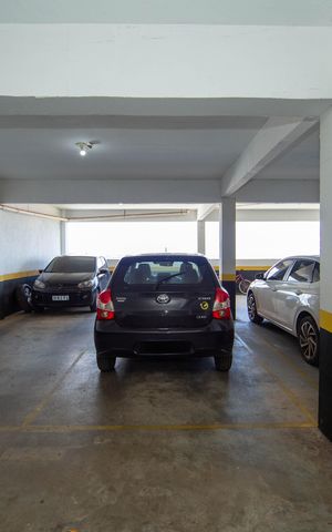 Apartamento à venda com 140m², 3 quartos e 2 vagas Apartamento à venda com 140m², 3 quartos e 2 vagasGARAGEM