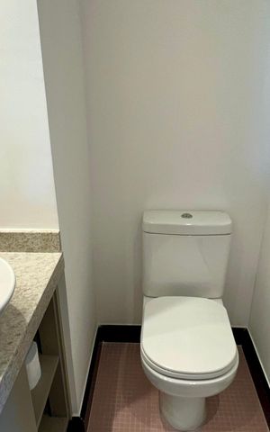 Studio à venda com 42m², 1 quarto e 1 vaga Studio à venda com 42m², 1 quarto e 1 vagaÁrea de Serviço