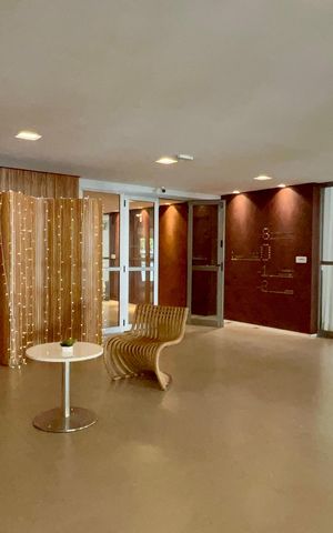 Studio à venda com 42m², 1 quarto e 1 vaga Studio à venda com 42m², 1 quarto e 1 vagaHall de entrada
