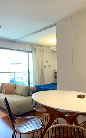 Studio à venda com 42m², 1 quarto e 1 vaga Studio à venda com 42m², 1 quarto e 1 vagaSala de Jantar