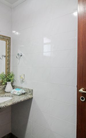 Apartamento à venda com 186m², 4 quartos e 3 vagas Apartamento à venda com 186m², 4 quartos e 3 vagasQuarto Suite - 2 - Banheiro
