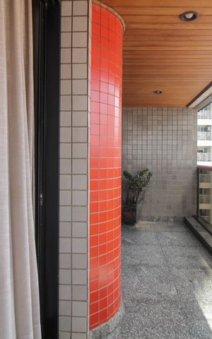 Apartamento à venda com 186m², 4 quartos e 3 vagas Apartamento à venda com 186m², 4 quartos e 3 vagasSala