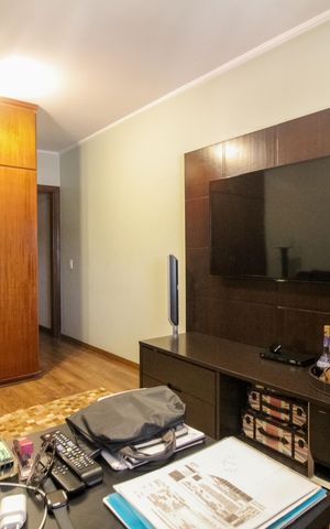 Apartamento à venda com 186m², 4 quartos e 3 vagas Apartamento à venda com 186m², 4 quartos e 3 vagasQuarto 4