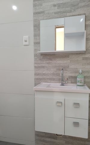 Casa de condomínio para alugar com 65m², 2 quartos e 1 vagaBanheiro Social