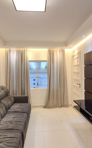 Casa à venda com 124m², 2 quartos e 2 vagas Casa à venda com 124m², 2 quartos e 2 vagasSala