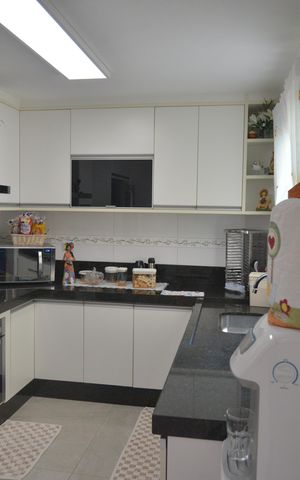 Apartamento à venda com 190m², 3 quartos e 2 vagasCozinha