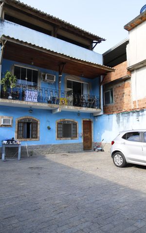 Casa à venda com 320m², 2 quartos e 3 vagasQuintal