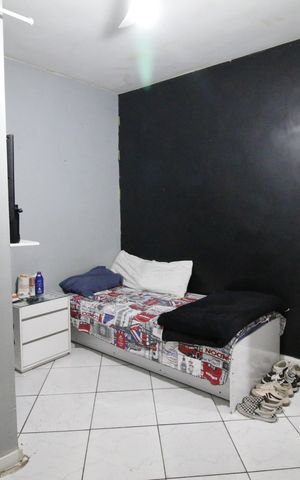 Casa à venda com 320m², 2 quartos e 3 vagasQuarto 2
