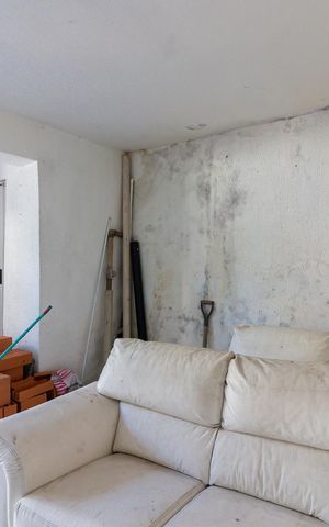 Casa para alugar com 133m², 8 quartos e 1 vagaSalão