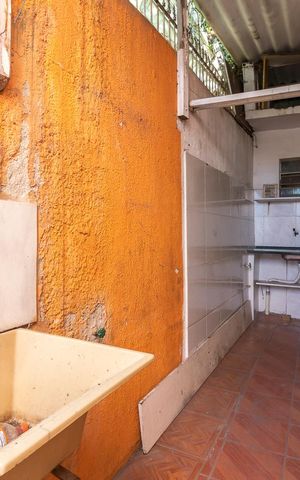 Casa para alugar com 133m², 8 quartos e 1 vagaÁrea de Serviço