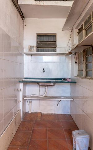 Casa para alugar com 133m², 8 quartos e 1 vagaÁrea de Serviço