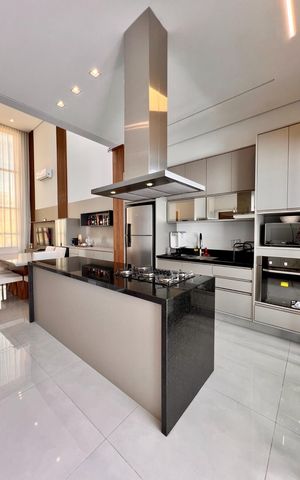 Casa de condomínio à venda com 300m², 3 quartos e 2 vagas Casa de condomínio à venda com 300m², 3 quartos e 2 vagasCozinha