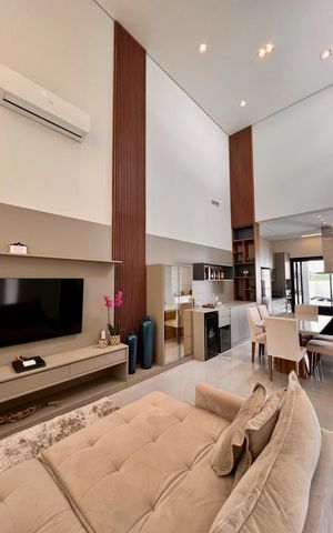 Casa de condomínio à venda com 300m², 3 quartos e 2 vagas Casa de condomínio à venda com 300m², 3 quartos e 2 vagasSala
