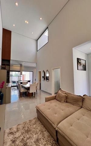 Casa de condomínio à venda com 300m², 3 quartos e 2 vagas Casa de condomínio à venda com 300m², 3 quartos e 2 vagasSala