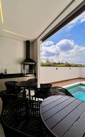 Casa de condomínio à venda com 300m², 3 quartos e 2 vagas Casa de condomínio à venda com 300m², 3 quartos e 2 vagasÁrea externa
