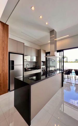 Casa de condomínio à venda com 300m², 3 quartos e 2 vagas Casa de condomínio à venda com 300m², 3 quartos e 2 vagasCozinha
