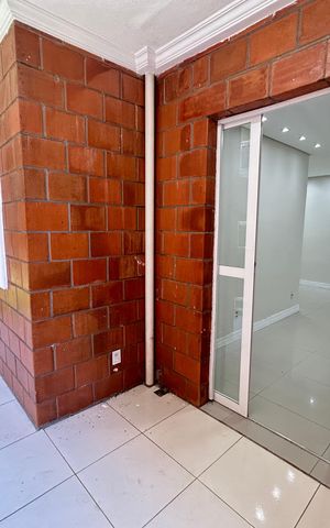 Apartamento à venda com 80m², 3 quartos e 1 vaga Apartamento à venda com 80m², 3 quartos e 1 vagaVaranda da Sala