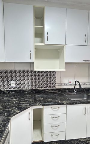 Apartamento à venda com 80m², 3 quartos e 1 vaga Apartamento à venda com 80m², 3 quartos e 1 vagaCozinha