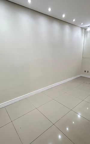 Apartamento à venda com 80m², 3 quartos e 1 vaga Apartamento à venda com 80m², 3 quartos e 1 vagaSala