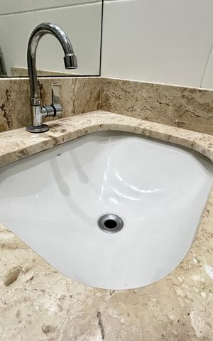 Apartamento à venda com 80m², 3 quartos e 1 vaga Apartamento à venda com 80m², 3 quartos e 1 vagaBanheiro 1