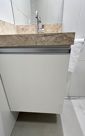 Apartamento à venda com 80m², 3 quartos e 1 vaga Apartamento à venda com 80m², 3 quartos e 1 vagaBanheiro da Suíte