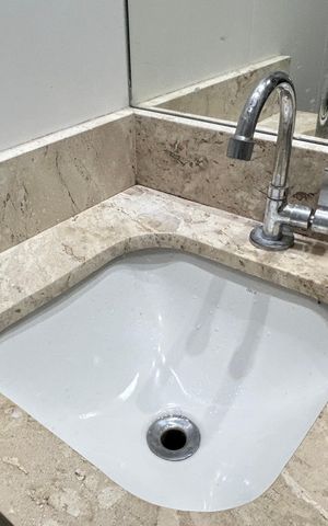 Apartamento à venda com 80m², 3 quartos e 1 vaga Apartamento à venda com 80m², 3 quartos e 1 vagaBanheiro da Suíte
