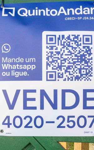 Casa à venda com 210m², 2 quartos e 1 vagaPlaquinha
