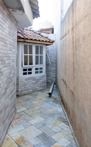 Casa à venda com 210m², 2 quartos e 1 vagaQuintal
