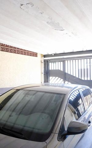 Casa à venda com 140m², 4 quartos e 2 vagasGaragem