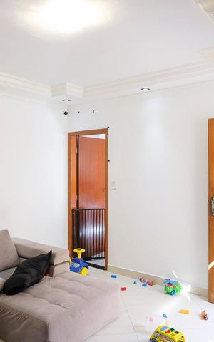 Casa à venda com 140m², 4 quartos e 2 vagasSala 1
