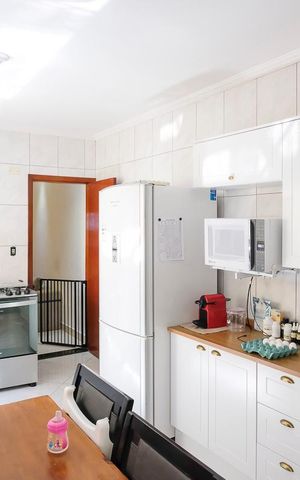 Casa à venda com 140m², 4 quartos e 2 vagasCozinha