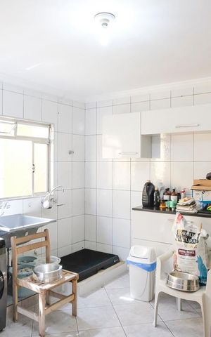 Casa à venda com 140m², 4 quartos e 2 vagasÁrea de serviço