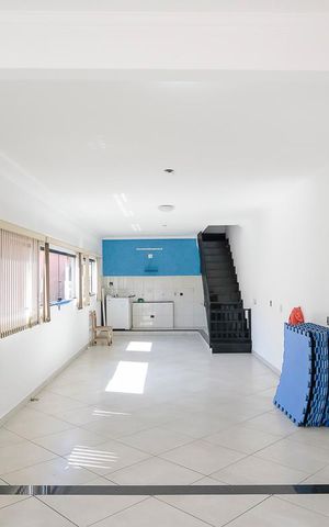 Casa à venda com 140m², 4 quartos e 2 vagasQuintal