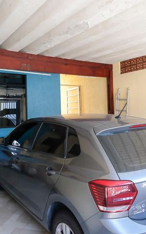 Casa à venda com 140m², 4 quartos e 2 vagasGaragem