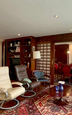 Apartamento à venda com 158m², 3 quartos e 1 vaga Apartamento à venda com 158m², 3 quartos e 1 vagaSala