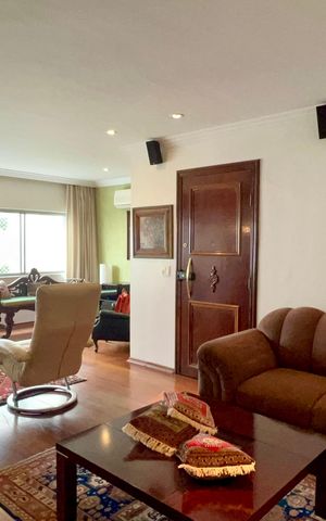 Apartamento à venda com 158m², 3 quartos e 1 vaga Apartamento à venda com 158m², 3 quartos e 1 vagaSala de TV