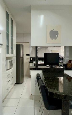Apartamento à venda com 158m², 3 quartos e 1 vaga Apartamento à venda com 158m², 3 quartos e 1 vagaCopa