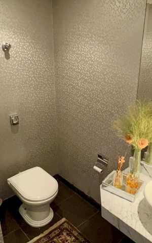 Apartamento à venda com 158m², 3 quartos e 1 vaga Apartamento à venda com 158m², 3 quartos e 1 vagaLavabo