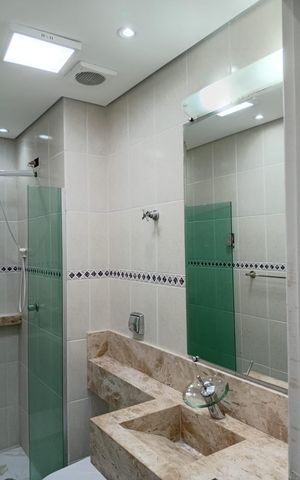 Casa à venda com 100m², 2 quartos e 2 vagas Casa à venda com 100m², 2 quartos e 2 vagasBanheiro