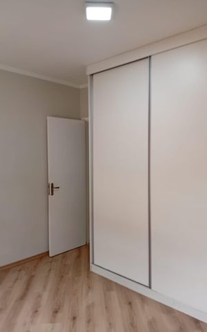 Casa à venda com 100m², 2 quartos e 2 vagas Casa à venda com 100m², 2 quartos e 2 vagasQuarto