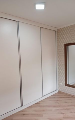 Casa à venda com 100m², 2 quartos e 2 vagas Casa à venda com 100m², 2 quartos e 2 vagasQuarto
