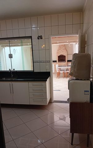 Casa à venda com 100m², 2 quartos e 2 vagas Casa à venda com 100m², 2 quartos e 2 vagasCozinha