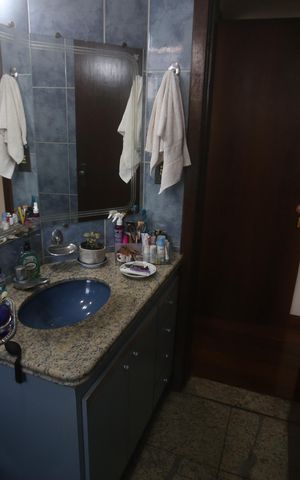 Apartamento para alugar com 176m², 3 quartos e 3 vagasBanheiro