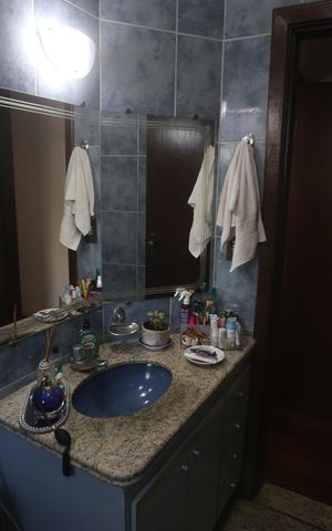Apartamento para alugar com 176m², 3 quartos e 3 vagasBanheiro